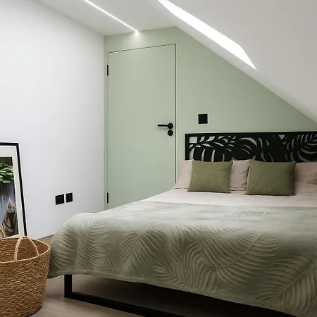 En-suit In A Shared House 122 Marshfield Бристоль